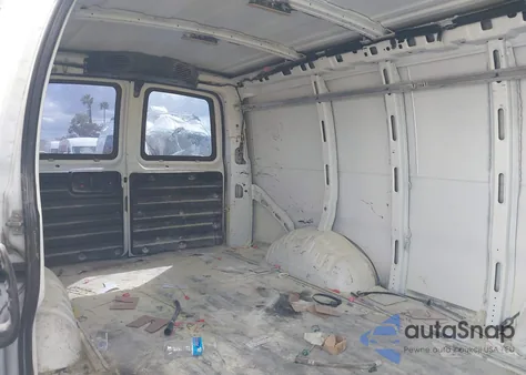 2018 Chevrolet Express 2500 Work Van из США, поврежденный, VIN 1GCWGAFGXJ1200976